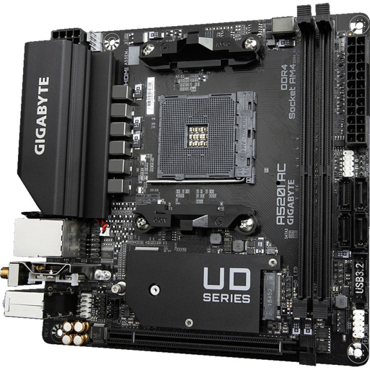 GIGABYTE Scheda madre Mini-ITX per AMD A520I AC AM4 1674181