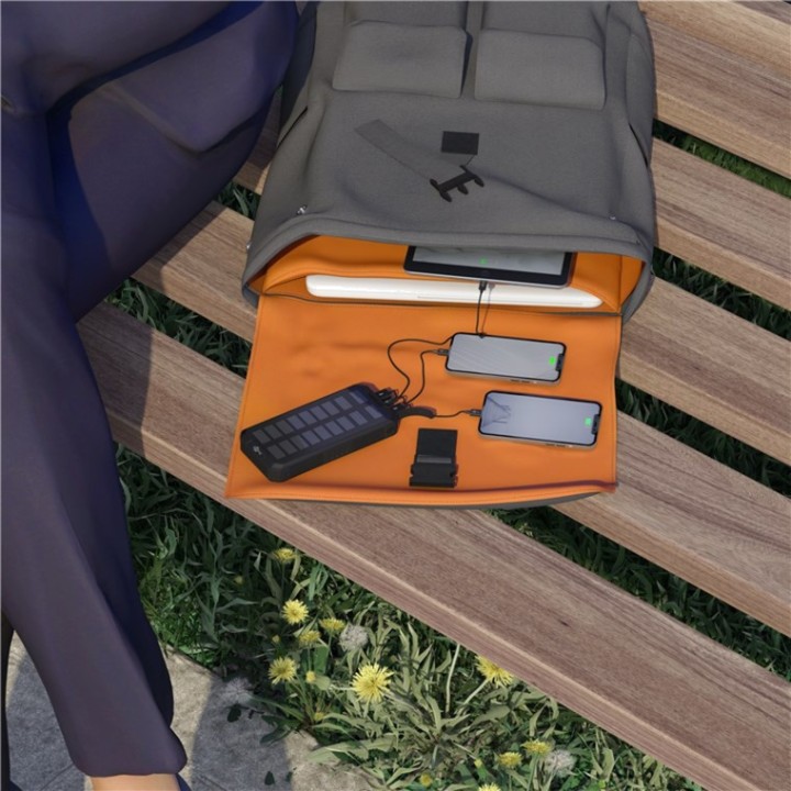 GOOBAY Solar-Powerbank mit Schnellladefunktion für den