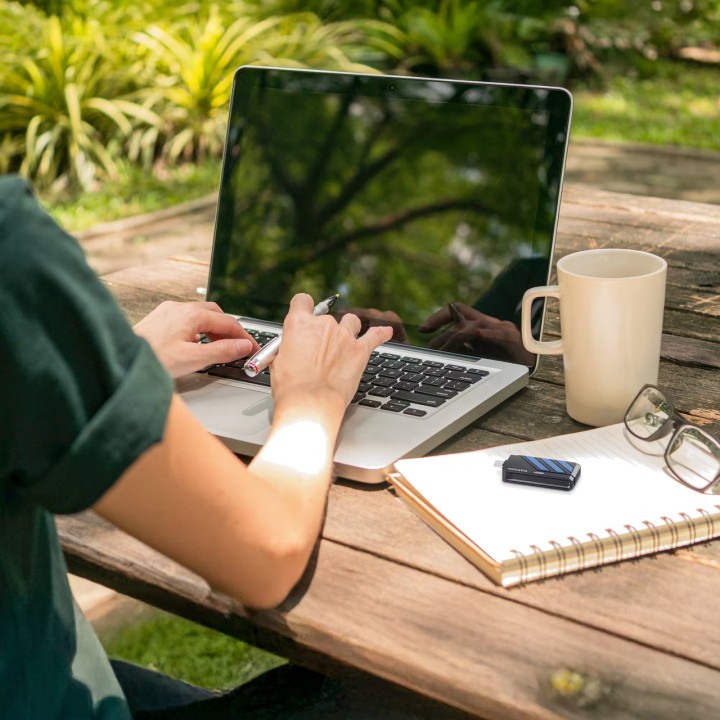ADATA SSD extern portabil SC735 1TB-USB-C 3.2 GEN 2