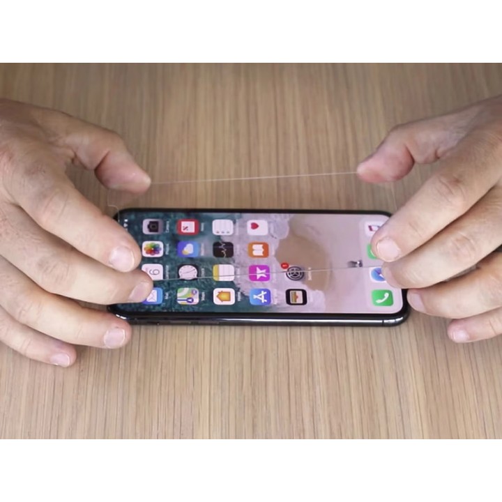 QUAD LOCK Tempered glass screen protector IPHONE 18 PRO