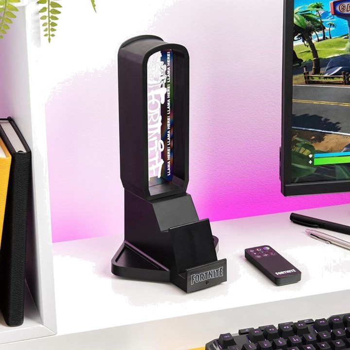 PALADONE Soporte para auriculares con estación de carga 3 en 1 FORTNITE 5056577754810