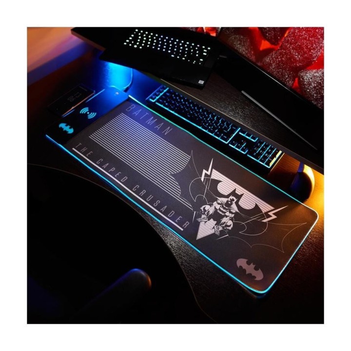 NUMSKULL Gaming mouse pad with wireless charger and RGB LED