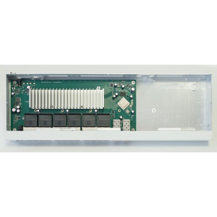 MIKROTIK Switch gestionable Gigabit de 24 puertos con 2 SFP+