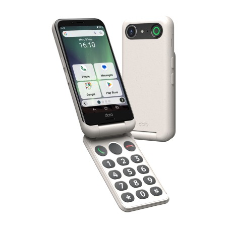 clamshell smartphone with physical keypad for seniors aurora-a20 4g 64gb 4gb-ram