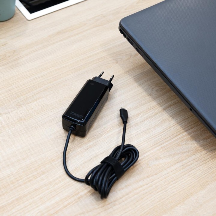 TOOQ Chargeur mural GaN pour ordinateur portable avec câble