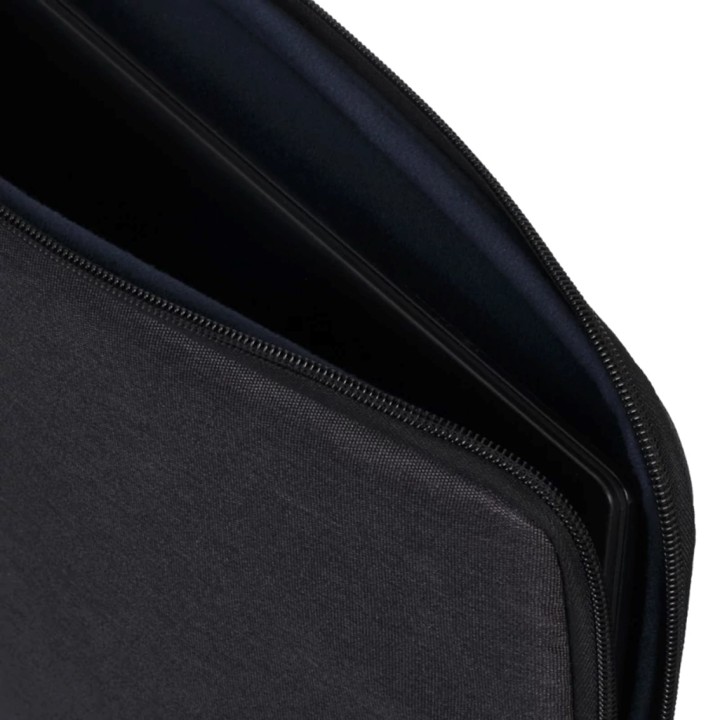 RIVACASE Eco-friendly padded laptop sleeve SUZUKA-ECO-7704