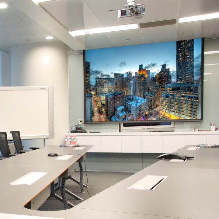 PHOENIX Electric motorised projection screen for wall and