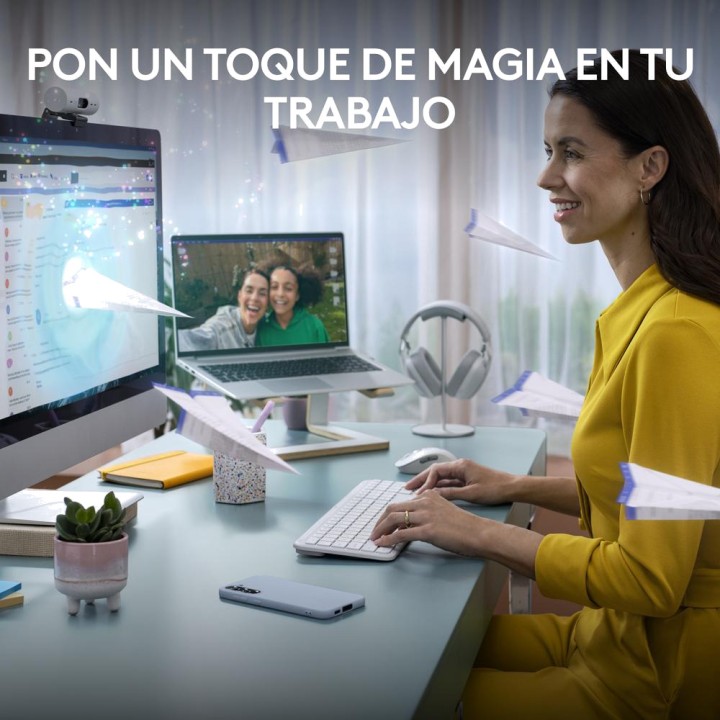 LOGITECH Combo tastiera e mouse wireless ultrasottile in