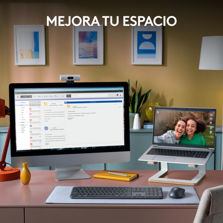 LOGITECH Combo tastiera e mouse wireless ultrasottile in