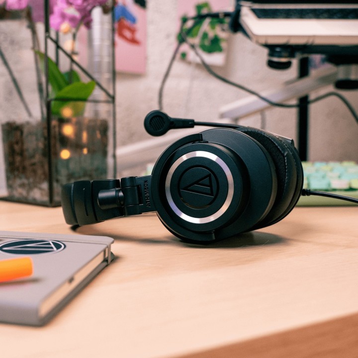AUDIO-TECHNICA Cuffie da studio chiuse con microfono a