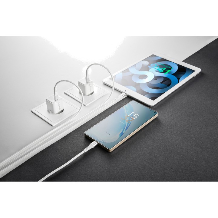 INTENSO 2er-Pack USB-C-GaN-Ladegeräte für die Steckdose W30C