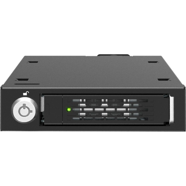 ICY DOCK Removable rack for U.2 and U.3 NVMe SSDs in a