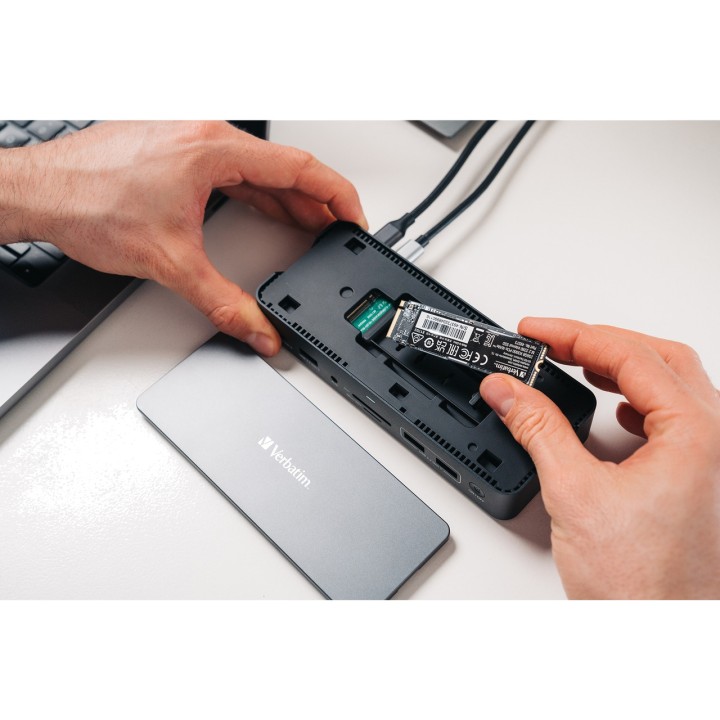VERBATIM Estación de acoplamiento USB-C para portátil con