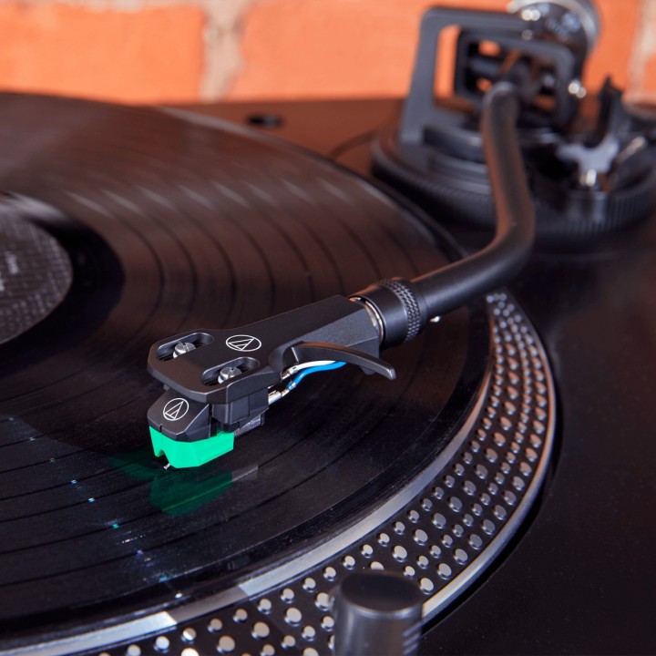 AUDIO-TECHNICA Tocadiscos profesional Bluetooth de tracción directa AT-LP120XBT-USB 1899863