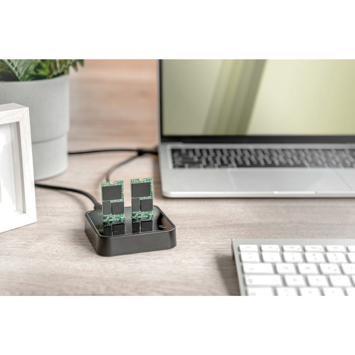 DIGITUS Docking station doppia USB-C per SSD M.2 NVMe con