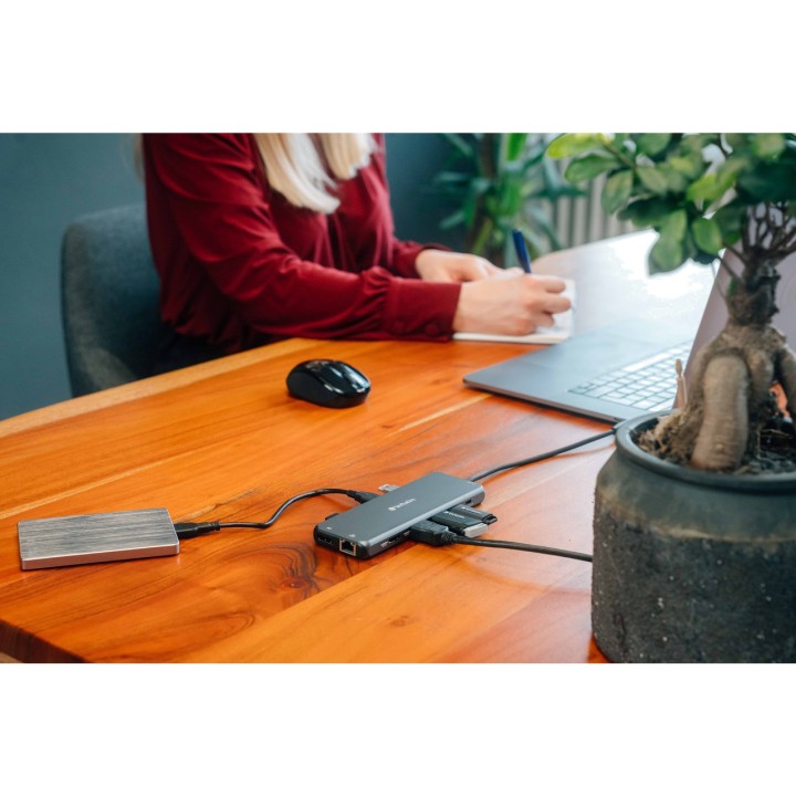 VERBATIM Docking station USB-C per triplo display con rete e