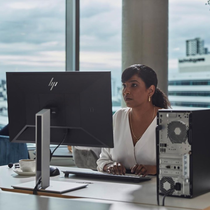 HP Ordinateur de bureau tour PRO TOWER 400 G9 I5-12500 16GB