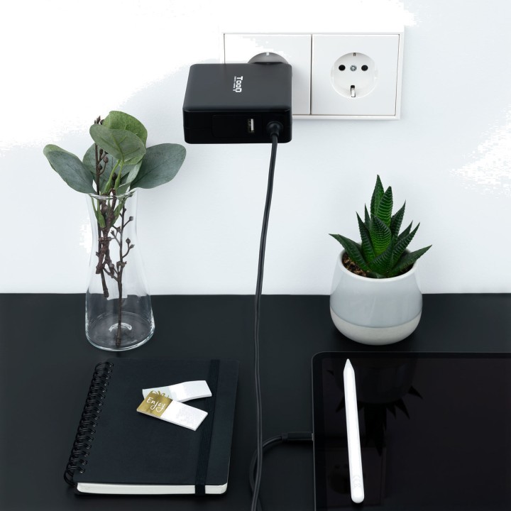 TOOQ Nabíjačka USB-C pre notebook s Power Delivery 3.0