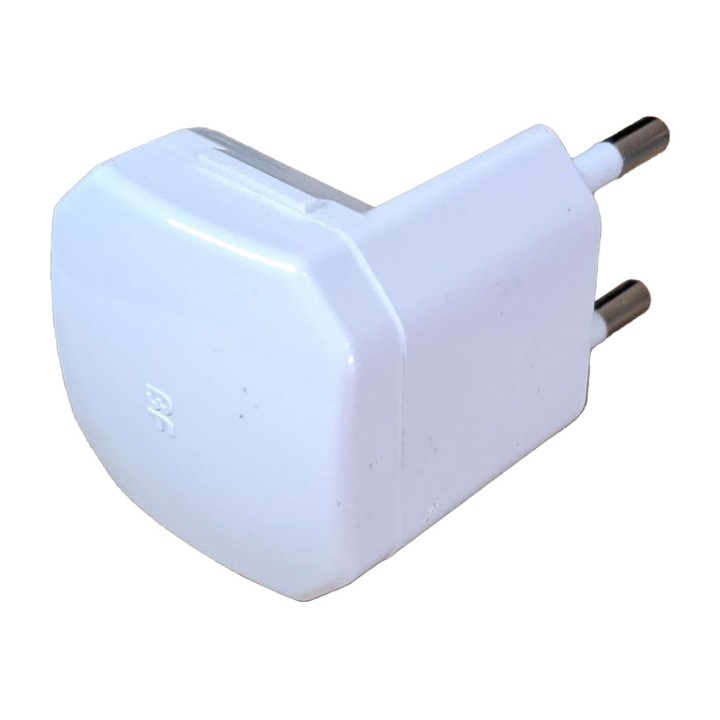 BF Pravouhlá zástrčka 90 stupňov 2P 10 A 250 V (5UD) 40267