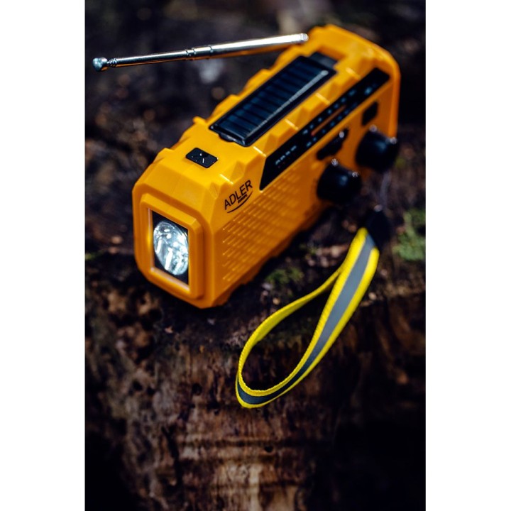 ADLER Radio portátil solar con manivela y linterna AD 1197 FM 1200 MAH 8 CM 51115