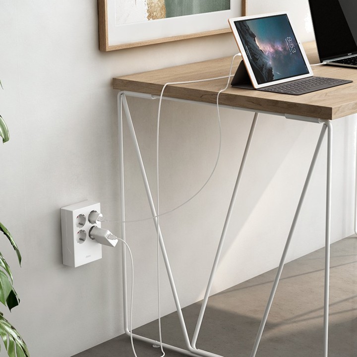 SIMON Steckdosenleiste ohne Kabel mit 4 Steckdosen