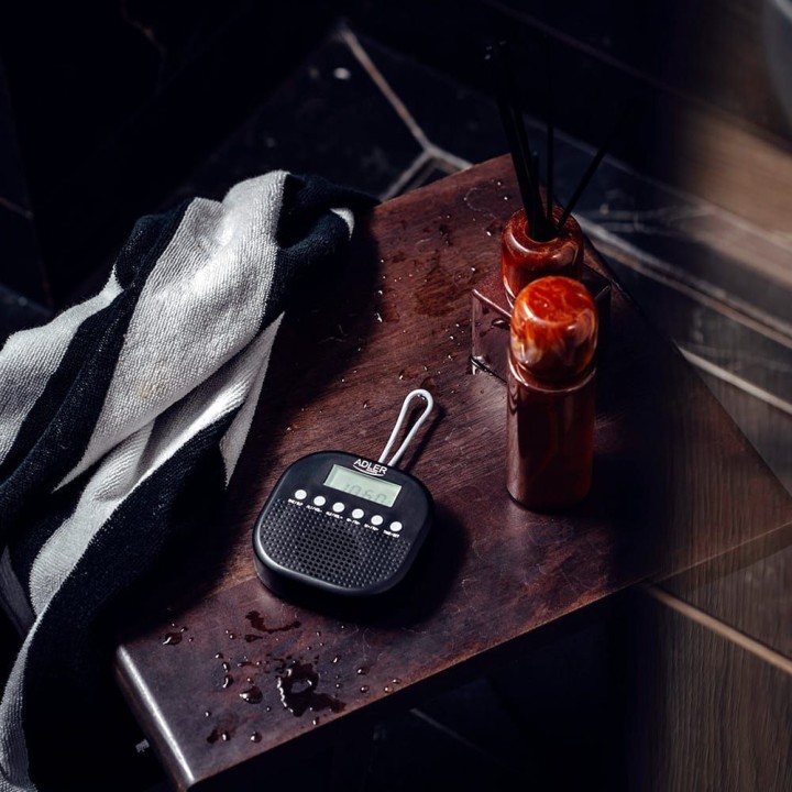 ADLER Water-resistant shower radio with alarm clock AD 1912