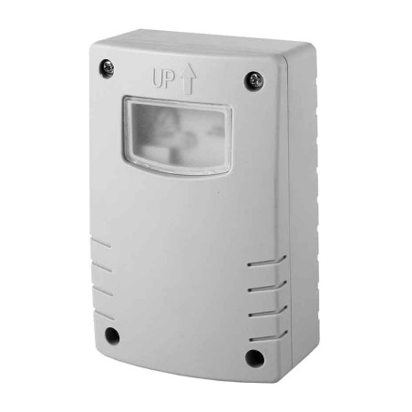 adjustable surface-mounted dusk-to-dawn sensor for outdoor use 220-240v ip54