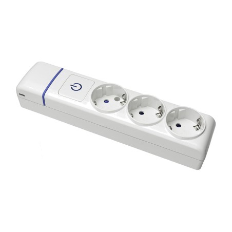 pinta-asennettava schuko-monipistorasia valaistulla kytkimellä ja minikanavan liitännöillä 16 a 250 v 3680 w