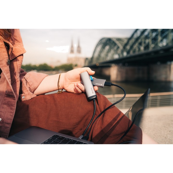 VERBATIM 4-portowy hub USB-C 3.2 GEN1 0,15M 49147 1770012