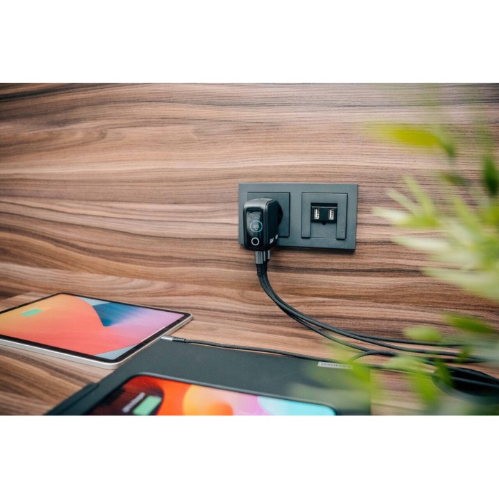 VERBATIM Cargador de pared rápido con pantalla y tres puertos MINI-GAN 65W-USB-C PD 30238 100193455