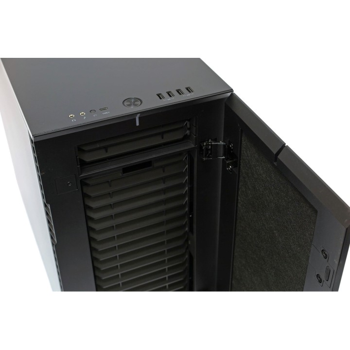 FRACTAL DESIGN Zvočno izolirano polstolpno računalniško