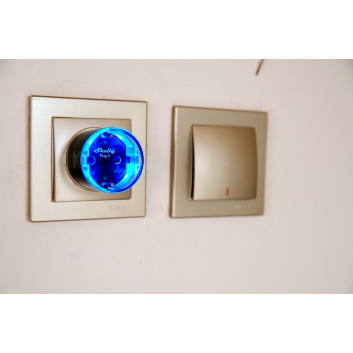SHELLY WiFi smart plug with power consumption measurement