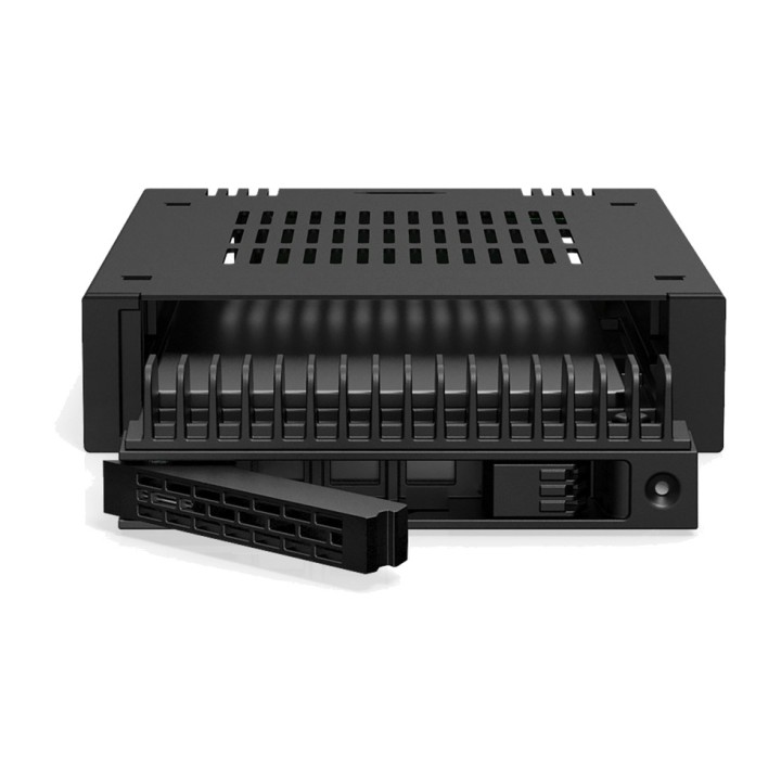 ICY DOCK Wechselrahmen für U.2- und U.3-NVMe-SSDs in einem