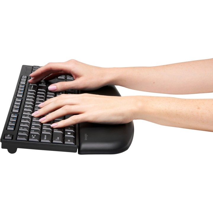 KENSINGTON Gel wrist rest for standard keyboard