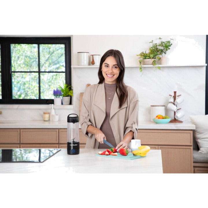 NUTRIBULLET Prenosni mešalnik s kozarcem na baterijo