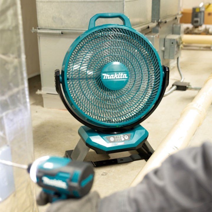 MAKITA Akumulatorski namizni ventilator brez baterije in